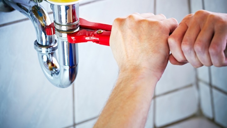  Key Signs That You Need the Best Plumber Service in Singapore