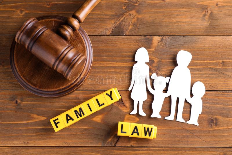 Four Helpful Tips to Find the Right Family Attorney