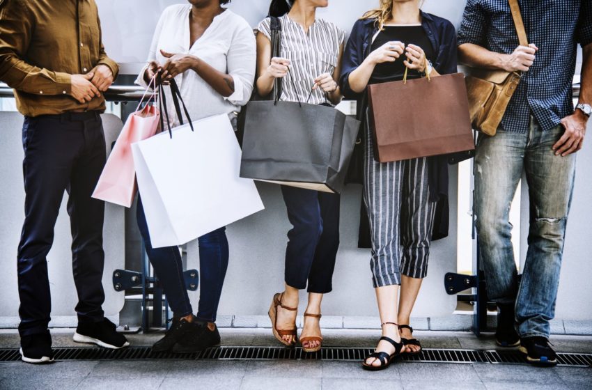 Top 5 tips to buy stylish summer clothes online