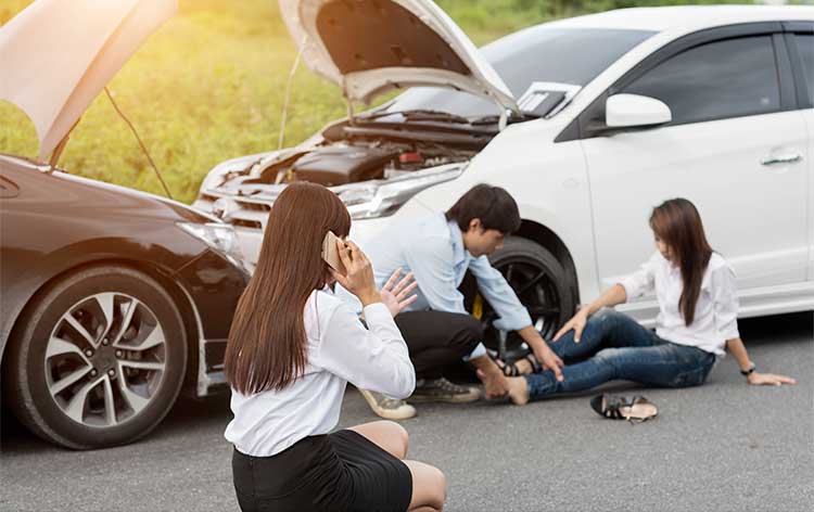  Auto Accident 101: Can You Afford An Injury Lawyer